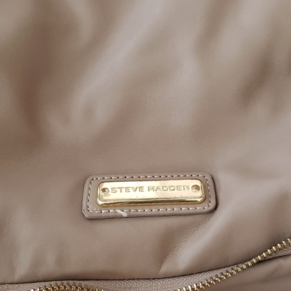 Purse - Picture 2 of 4